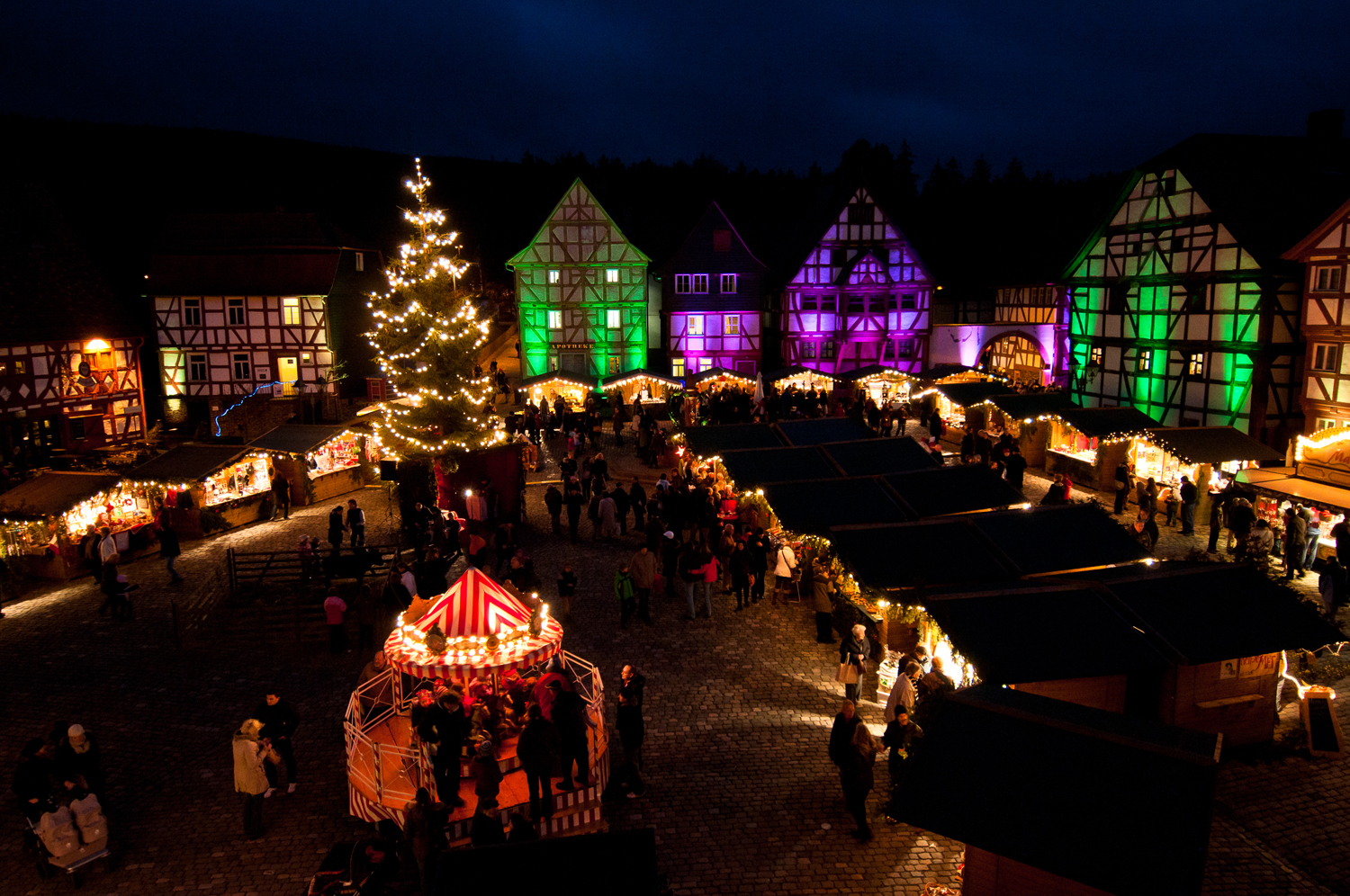 » Adventsmarkt_Lichterglanz - Freilichtmuseum Hessenpark